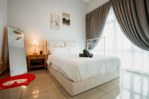 Mount Austin Muji Style 4 pax Deluxe Room by Our Stay
